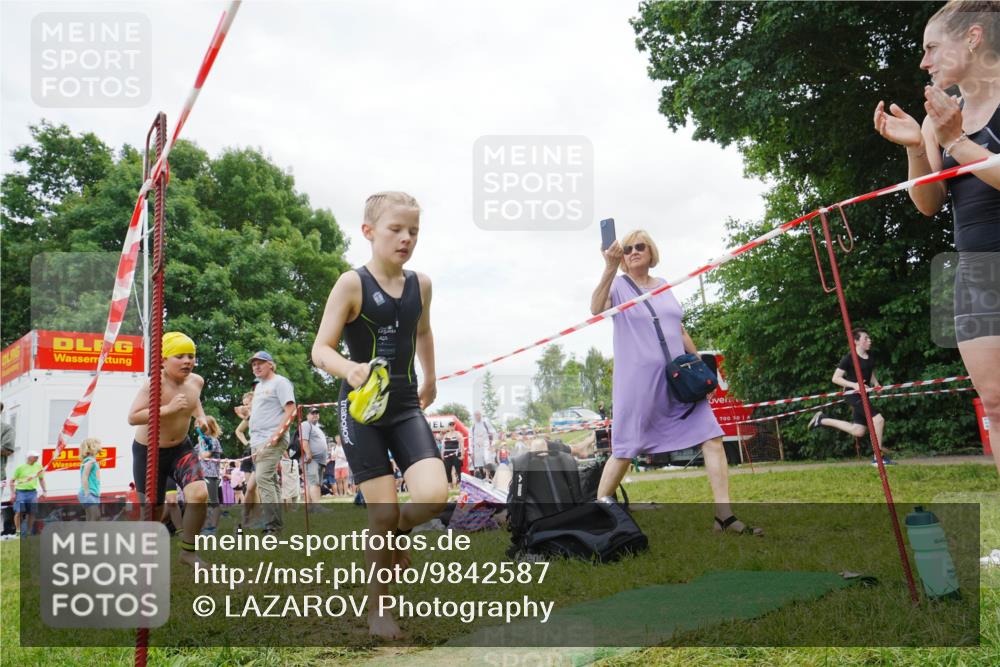 21.06.2026 - 29. Vierlanden-Triathlon LAZAROV Photography http://msf.ph/oto/9842587 21.06.2026 15:02:08 Schwimmen  meine-sportfotos.de