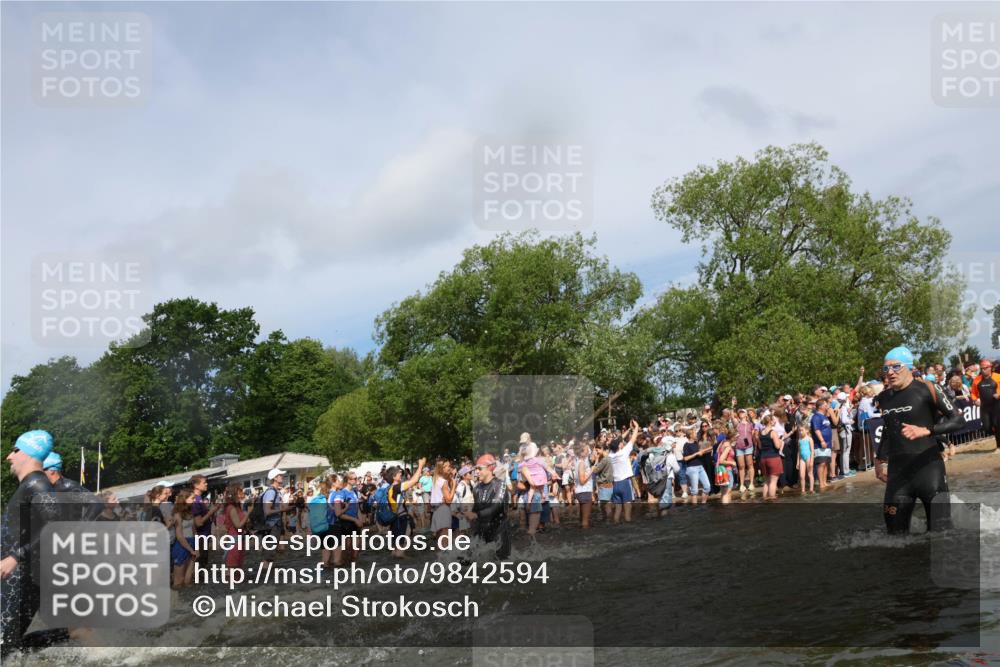 21.06.2026 - Viking Triathlon Michael Strokosch http://msf.ph/oto/9842594 21.06.2026 10:04:01 Schwimmen 122, 195, 197, 266, 268, 279, 333, 384, 460, 531, 552, 554, 608, 645, 654 meine-sportfotos.de