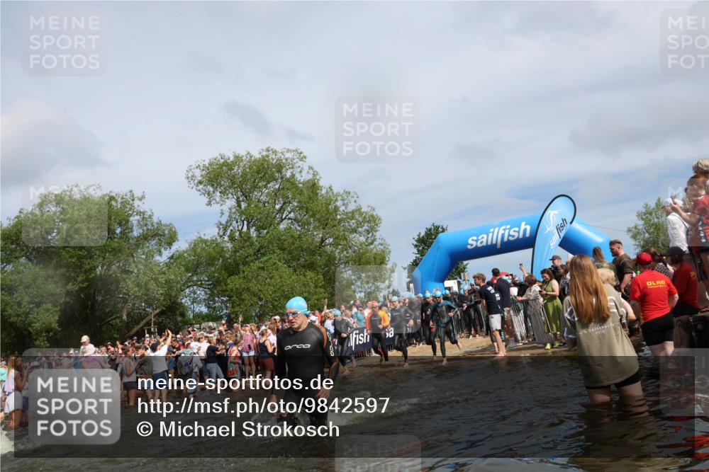 21.06.2026 - Viking Triathlon Michael Strokosch http://msf.ph/oto/9842597 21.06.2026 10:04:01 Schwimmen 122, 195, 197, 266, 268, 279, 333, 384, 460, 531, 552, 554, 608, 645, 654 meine-sportfotos.de