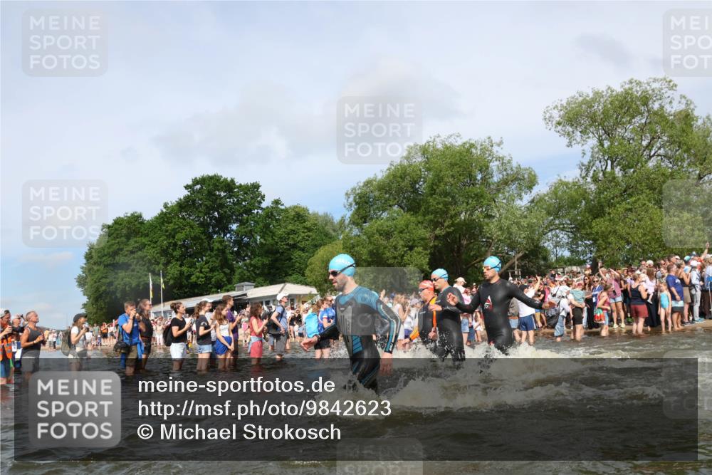 21.06.2026 - Viking Triathlon Michael Strokosch http://msf.ph/oto/9842623 21.06.2026 10:04:05 Schwimmen 122, 195, 197, 243, 266, 269, 279, 333, 384, 397, 400, 460, 496, 645, 654 meine-sportfotos.de