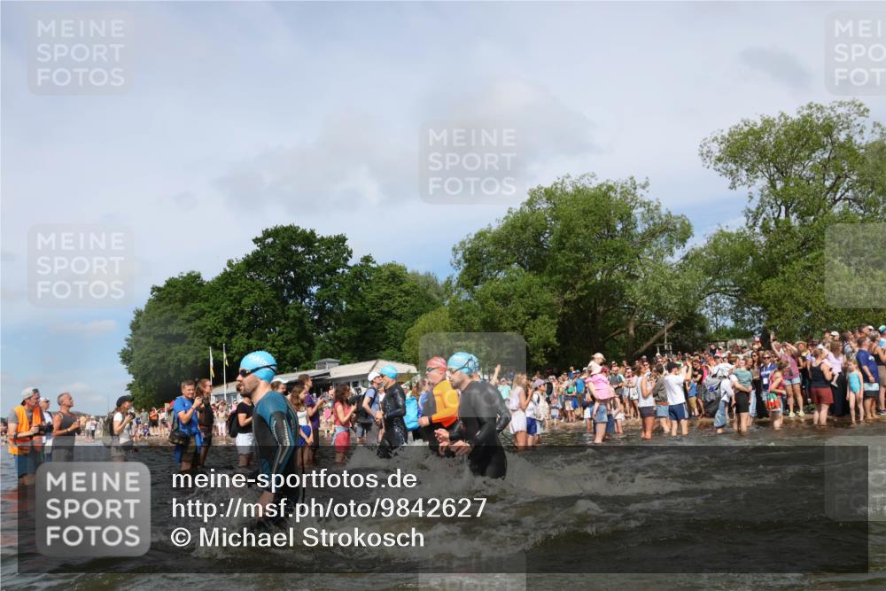 21.06.2026 - Viking Triathlon Michael Strokosch http://msf.ph/oto/9842627 21.06.2026 10:04:06 Schwimmen 122, 195, 197, 243, 266, 269, 279, 333, 384, 397, 400, 460, 496, 645, 654 meine-sportfotos.de