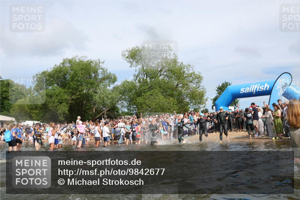21.06.2026 - Viking Triathlon Michael Strokosch http://msf.ph/oto/9842677 21.06.2026 10:04:22 Schwimmen 96, 132, 179, 205, 213, 227, 239, 241, 256, 377, 411, 526, 602, 614, 666 meine-sportfotos.de