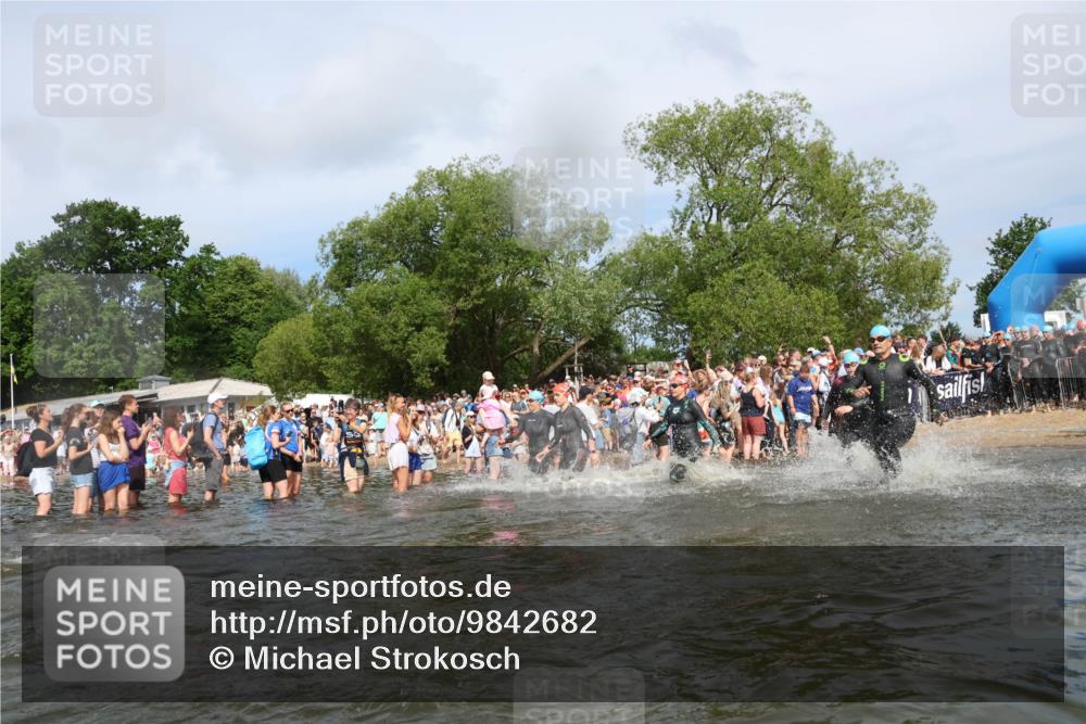 21.06.2026 - Viking Triathlon Michael Strokosch http://msf.ph/oto/9842682 21.06.2026 10:04:24 Schwimmen 96, 125, 132, 179, 205, 213, 241, 256, 377, 398, 411, 465, 590, 602, 614, 658 meine-sportfotos.de