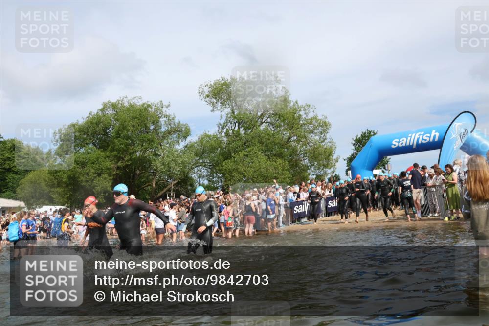 21.06.2026 - Viking Triathlon Michael Strokosch http://msf.ph/oto/9842703 21.06.2026 10:04:31 Schwimmen 125, 132, 167, 179, 241, 358, 398, 425, 465, 473, 590, 602, 614, 647, 658 meine-sportfotos.de