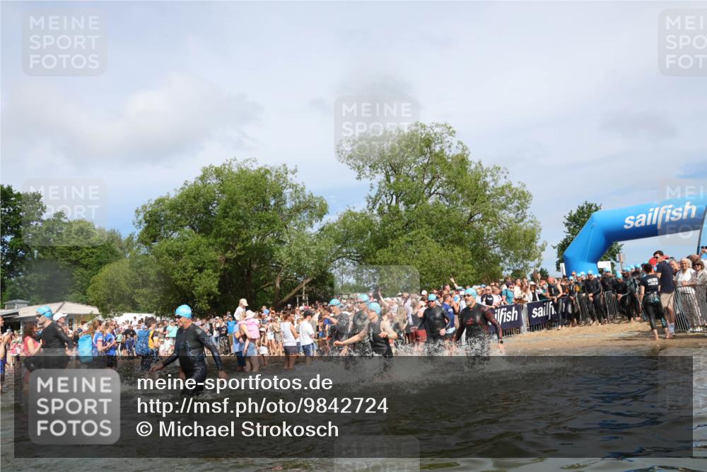 21.06.2026 - Viking Triathlon Michael Strokosch http://msf.ph/oto/9842724 21.06.2026 10:04:39 Schwimmen 44, 63, 150, 167, 231, 232, 247, 349, 355, 358, 425, 473, 484, 511, 647 meine-sportfotos.de