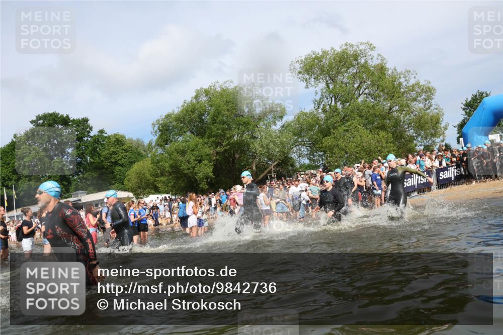 21.06.2026 - Viking Triathlon Michael Strokosch http://msf.ph/oto/9842736 21.06.2026 10:04:44 Schwimmen 22, 34, 44, 63, 150, 175, 231, 232, 247, 286, 349, 351, 355, 484, 511 meine-sportfotos.de