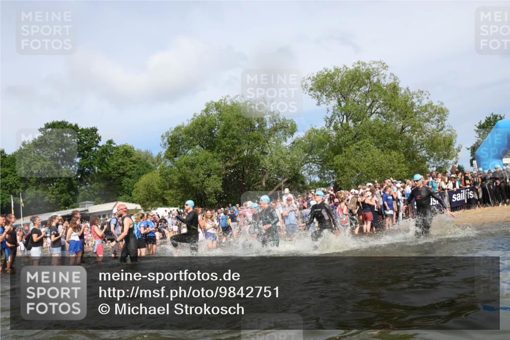 21.06.2026 - Viking Triathlon Michael Strokosch http://msf.ph/oto/9842751 21.06.2026 10:04:49 Schwimmen 22, 34, 44, 150, 175, 214, 231, 247, 286, 351, 355 meine-sportfotos.de