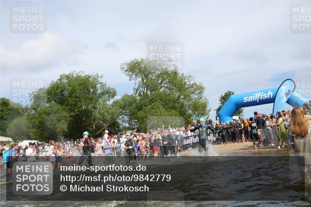 21.06.2026 - Viking Triathlon Michael Strokosch http://msf.ph/oto/9842779 21.06.2026 10:04:59 Schwimmen 214, 225, 297, 304, 318, 350, 353, 442, 456, 461, 492, 497, 508, 516, 650 meine-sportfotos.de