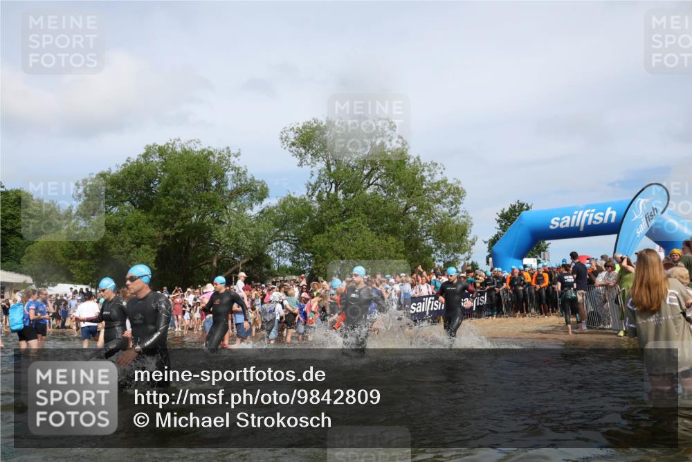 21.06.2026 - Viking Triathlon Michael Strokosch http://msf.ph/oto/9842809 21.06.2026 10:05:09 Schwimmen 165, 225, 296, 297, 301, 304, 370, 442, 497, 519, 562, 601, 617 meine-sportfotos.de
