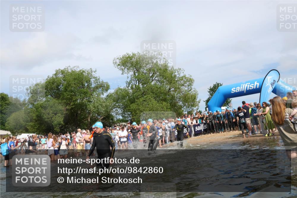 21.06.2026 - Viking Triathlon Michael Strokosch http://msf.ph/oto/9842860 21.06.2026 10:05:28 Schwimmen 33, 86, 88, 134, 230, 262, 276, 302, 308, 330, 331, 414, 452, 459, 472, 493, 520, 632 meine-sportfotos.de
