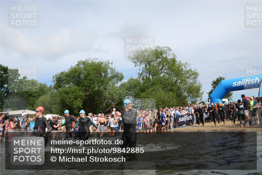 21.06.2026 - Viking Triathlon Michael Strokosch http://msf.ph/oto/9842885 21.06.2026 10:05:41 Schwimmen 45, 134, 234, 262, 276, 316, 387, 393, 399, 471, 482, 520, 528, 578, 663 meine-sportfotos.de