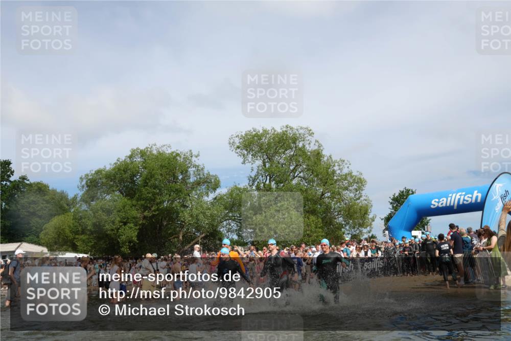 21.06.2026 - Viking Triathlon Michael Strokosch http://msf.ph/oto/9842905 21.06.2026 10:05:49 Schwimmen 45, 78, 156, 160, 183, 193, 282, 316, 393, 498, 505, 528, 563, 567, 578 meine-sportfotos.de