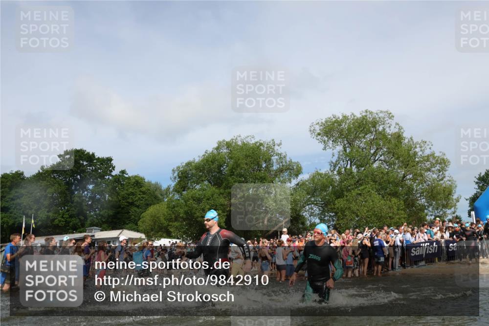 21.06.2026 - Viking Triathlon Michael Strokosch http://msf.ph/oto/9842910 21.06.2026 10:05:51 Schwimmen 45, 78, 156, 160, 183, 193, 282, 316, 393, 498, 505, 528, 563, 567, 578 meine-sportfotos.de
