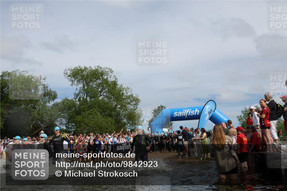 21.06.2026 - Viking Triathlon Michael Strokosch http://msf.ph/oto/9842923 21.06.2026 10:05:55 Schwimmen 78, 91, 93, 156, 160, 183, 193, 259, 261, 282, 443, 498, 505, 563, 567 meine-sportfotos.de