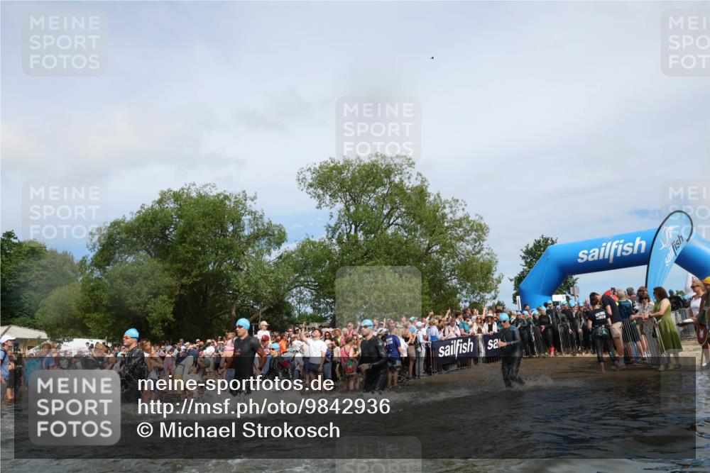 21.06.2026 - Viking Triathlon Michael Strokosch http://msf.ph/oto/9842936 21.06.2026 10:05:59 Schwimmen 91, 93, 156, 160, 259, 261, 282, 443, 498, 505, 563 meine-sportfotos.de
