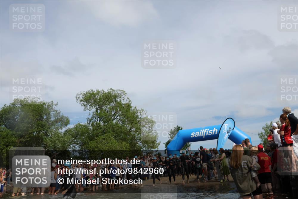 21.06.2026 - Viking Triathlon Michael Strokosch http://msf.ph/oto/9842960 21.06.2026 10:06:07 Schwimmen 91, 93, 147, 153, 162, 173, 185, 259, 261, 273, 368, 405, 443, 479, 541 meine-sportfotos.de