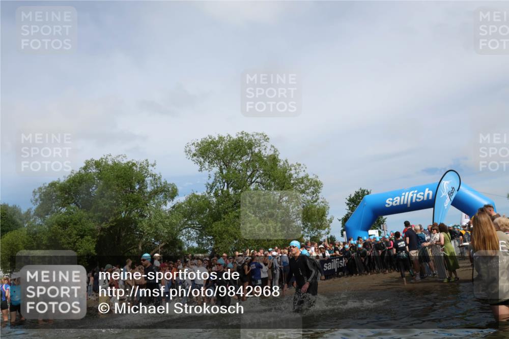 21.06.2026 - Viking Triathlon Michael Strokosch http://msf.ph/oto/9842968 21.06.2026 10:06:10 Schwimmen 41, 147, 153, 162, 173, 185, 190, 248, 273, 368, 378, 405, 479, 541, 550 meine-sportfotos.de