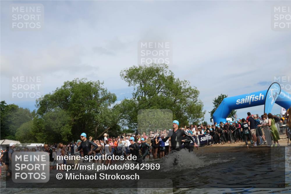 21.06.2026 - Viking Triathlon Michael Strokosch http://msf.ph/oto/9842969 21.06.2026 10:06:10 Schwimmen 41, 147, 153, 162, 173, 185, 190, 248, 273, 368, 378, 405, 479, 541, 550 meine-sportfotos.de