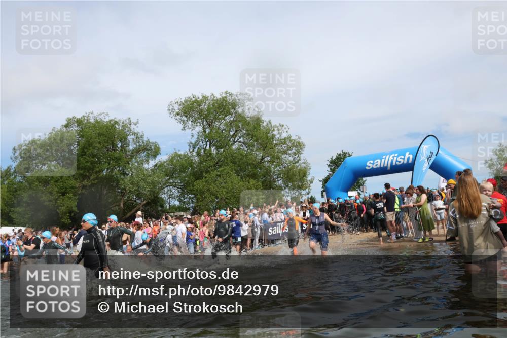 21.06.2026 - Viking Triathlon Michael Strokosch http://msf.ph/oto/9842979 21.06.2026 10:06:14 Schwimmen 41, 147, 153, 162, 173, 184, 185, 190, 248, 273, 274, 312, 368, 378, 405, 479, 533, 541, 550, 603 meine-sportfotos.de