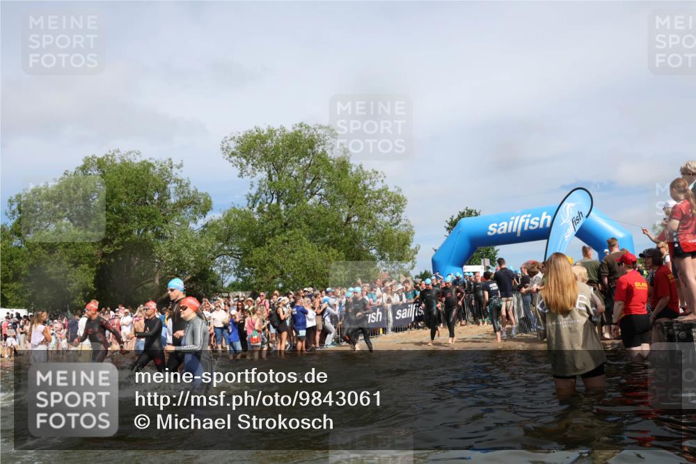 21.06.2026 - Viking Triathlon Michael Strokosch http://msf.ph/oto/9843061 21.06.2026 10:06:46 Schwimmen 138, 166, 206, 245, 260, 310, 321, 326, 429, 444, 464, 495, 618, 638, 641 meine-sportfotos.de