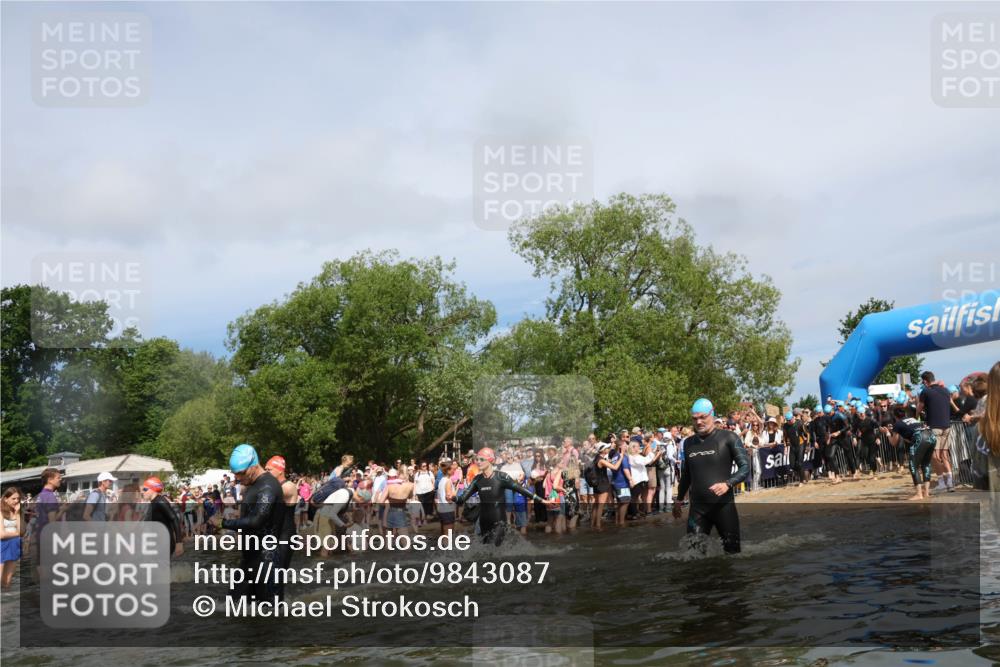 21.06.2026 - Viking Triathlon Michael Strokosch http://msf.ph/oto/9843087 21.06.2026 10:06:56 Schwimmen 54, 60, 94, 123, 166, 245, 310, 314, 345, 449, 464, 495, 609, 615, 668 meine-sportfotos.de