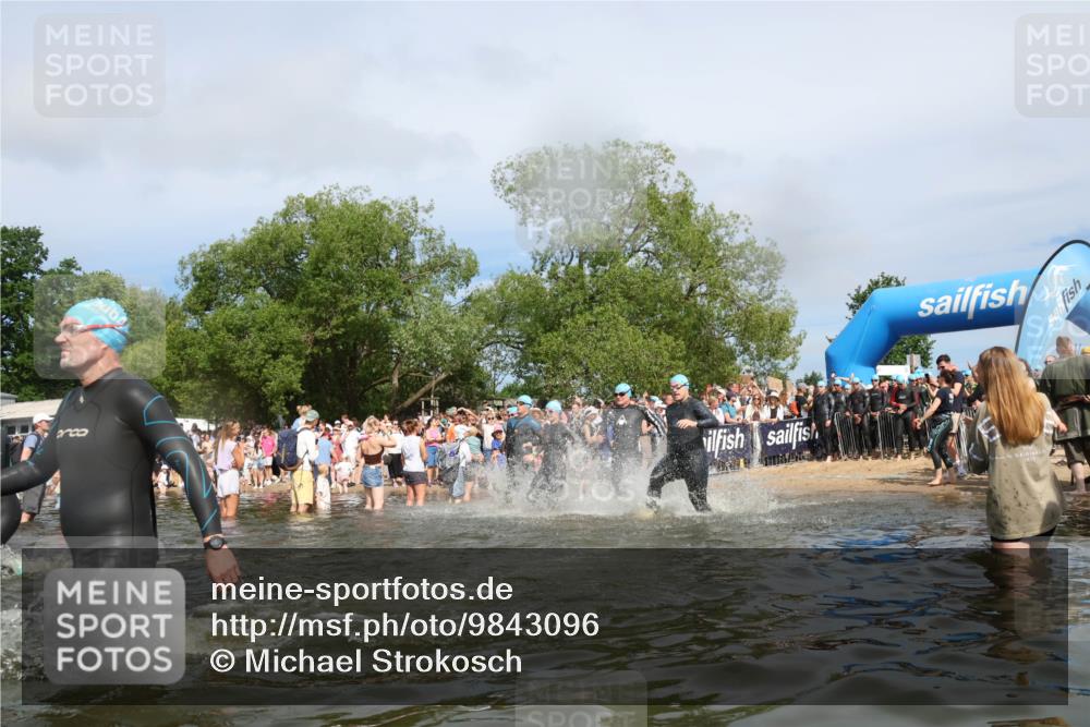 21.06.2026 - Viking Triathlon Michael Strokosch http://msf.ph/oto/9843096 21.06.2026 10:06:59 Schwimmen 54, 60, 69, 94, 123, 307, 314, 329, 345, 369, 449, 609, 615, 668 meine-sportfotos.de