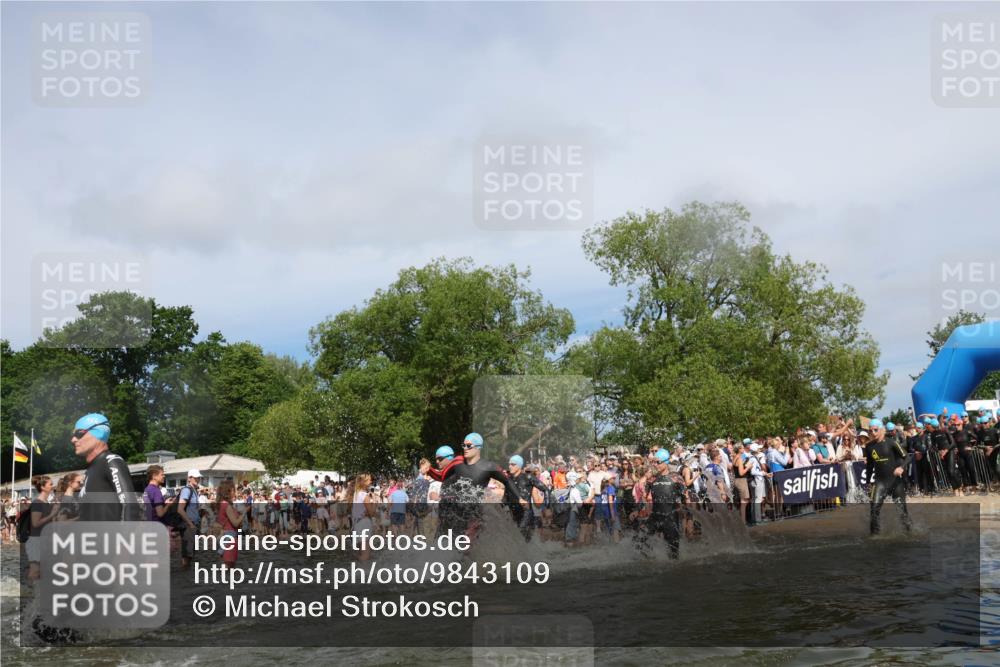 21.06.2026 - Viking Triathlon Michael Strokosch http://msf.ph/oto/9843109 21.06.2026 10:07:04 Schwimmen 37, 60, 69, 94, 123, 135, 289, 307, 314, 329, 345, 369, 470, 523, 555 meine-sportfotos.de