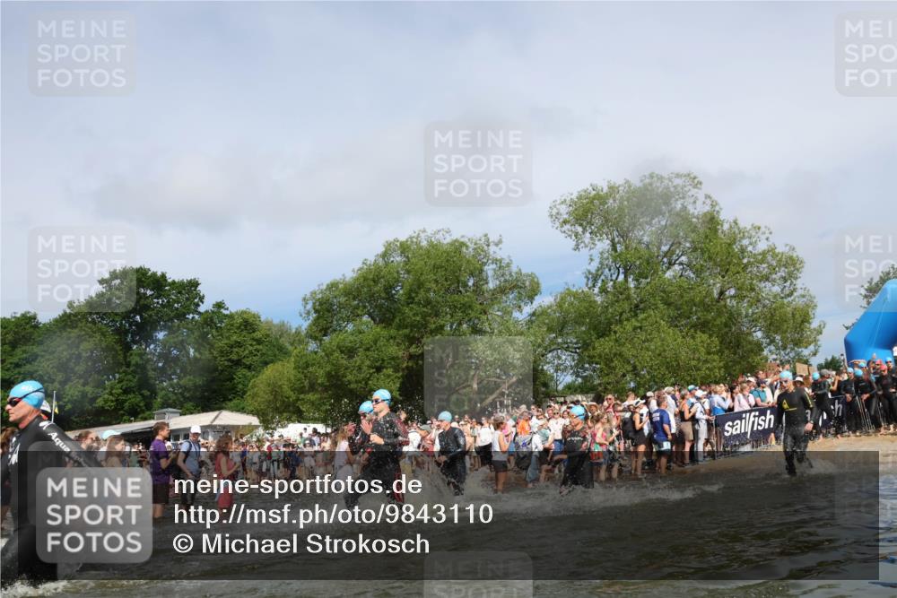 21.06.2026 - Viking Triathlon Michael Strokosch http://msf.ph/oto/9843110 21.06.2026 10:07:04 Schwimmen 37, 60, 69, 94, 123, 135, 289, 307, 314, 329, 345, 369, 470, 523, 555 meine-sportfotos.de