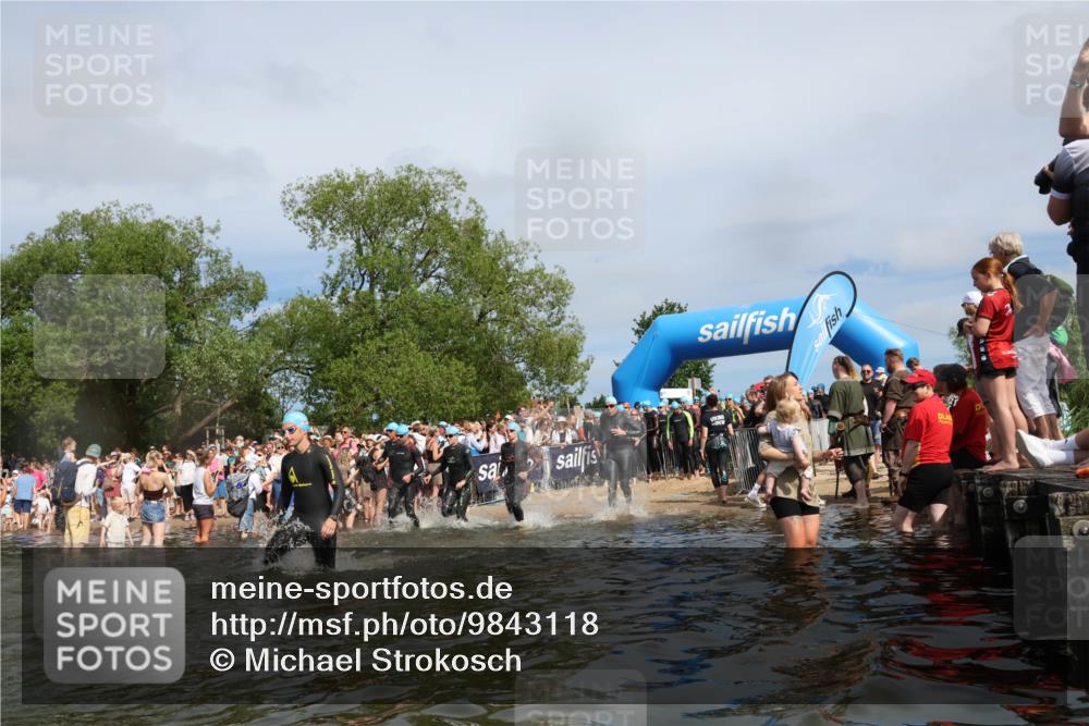 21.06.2026 - Viking Triathlon Michael Strokosch http://msf.ph/oto/9843118 21.06.2026 10:07:08 Schwimmen 37, 60, 69, 94, 116, 123, 135, 289, 307, 314, 329, 345, 369, 390, 470, 523, 555, 574, 662 meine-sportfotos.de