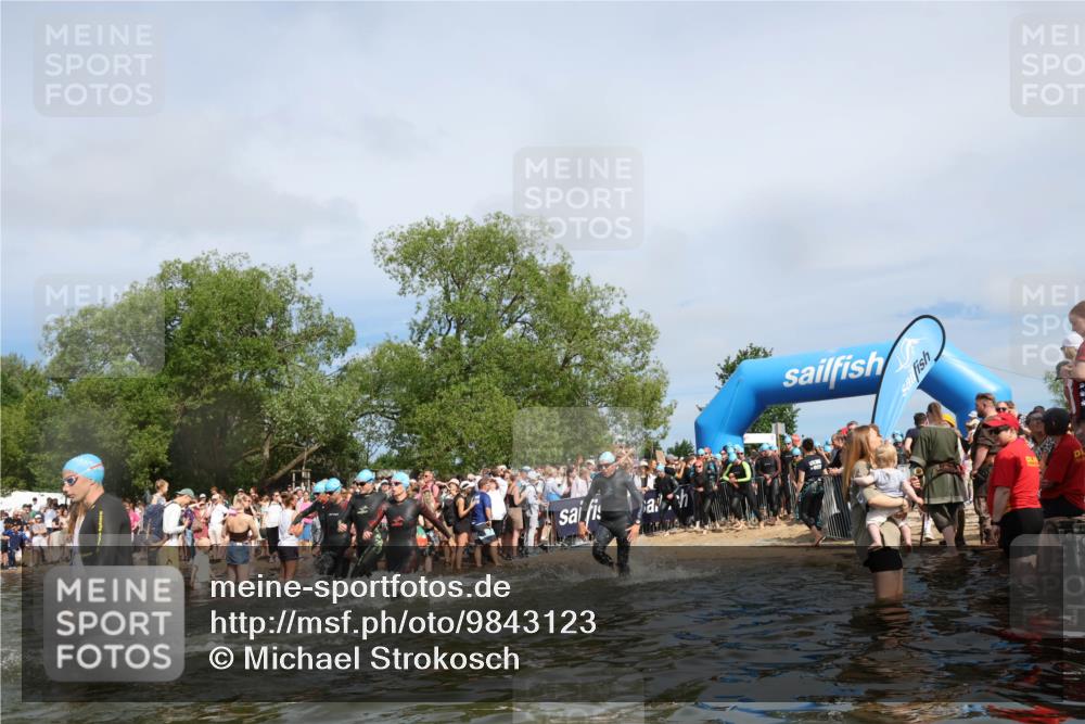 21.06.2026 - Viking Triathlon Michael Strokosch http://msf.ph/oto/9843123 21.06.2026 10:07:09 Schwimmen 37, 69, 116, 135, 289, 307, 329, 345, 369, 390, 470, 483, 523, 555, 574, 662 meine-sportfotos.de