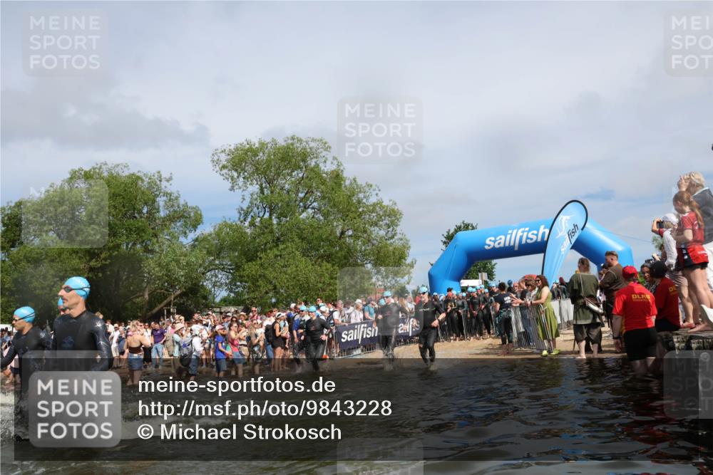 21.06.2026 - Viking Triathlon Michael Strokosch http://msf.ph/oto/9843228 21.06.2026 10:07:52 Schwimmen 36, 81, 97, 124, 217, 295, 298, 363, 374, 388, 413, 448, 494, 622, 630 meine-sportfotos.de