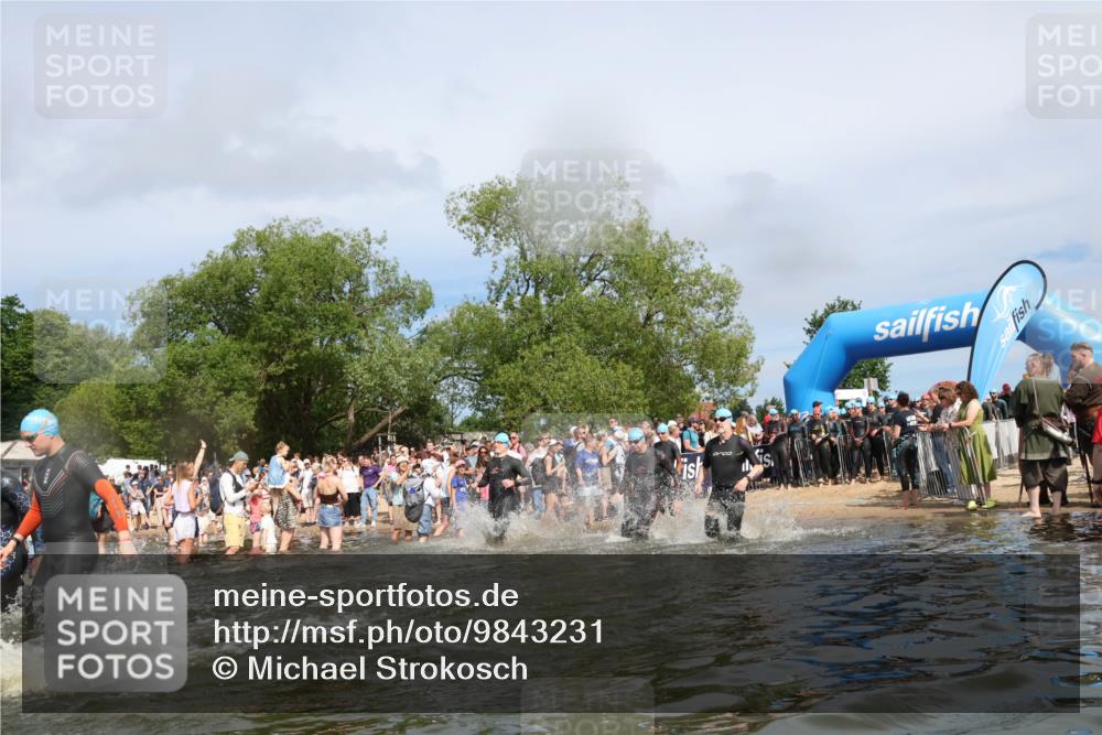 21.06.2026 - Viking Triathlon Michael Strokosch http://msf.ph/oto/9843231 21.06.2026 10:07:53 Schwimmen 36, 81, 97, 124, 217, 257, 295, 298, 363, 374, 388, 413, 448, 494, 622, 630 meine-sportfotos.de