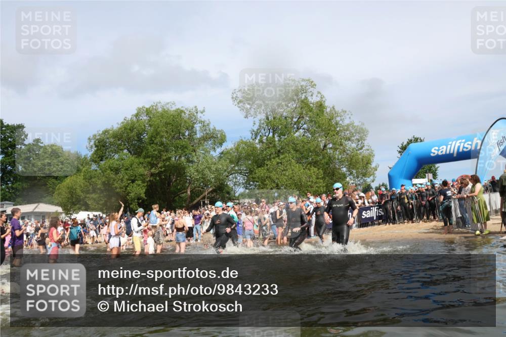 21.06.2026 - Viking Triathlon Michael Strokosch http://msf.ph/oto/9843233 21.06.2026 10:07:54 Schwimmen 57, 81, 97, 124, 178, 217, 257, 295, 298, 388, 413, 494, 534, 622, 630, 635 meine-sportfotos.de
