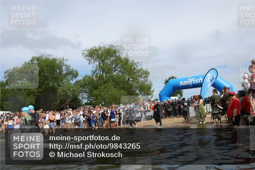 21.06.2026 - Viking Triathlon Michael Strokosch http://msf.ph/oto/9843265 21.06.2026 10:08:08 Schwimmen 57, 59, 71, 172, 178, 182, 382, 424, 427, 433, 534, 607, 635, 642 meine-sportfotos.de
