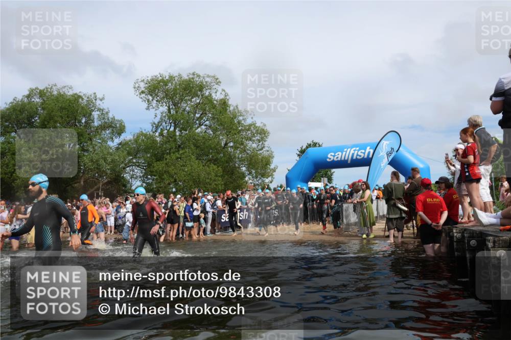 21.06.2026 - Viking Triathlon Michael Strokosch http://msf.ph/oto/9843308 21.06.2026 10:08:27 Schwimmen 48, 133, 168, 192, 222, 223, 250, 317, 354, 375, 416, 463, 564, 571, 613 meine-sportfotos.de