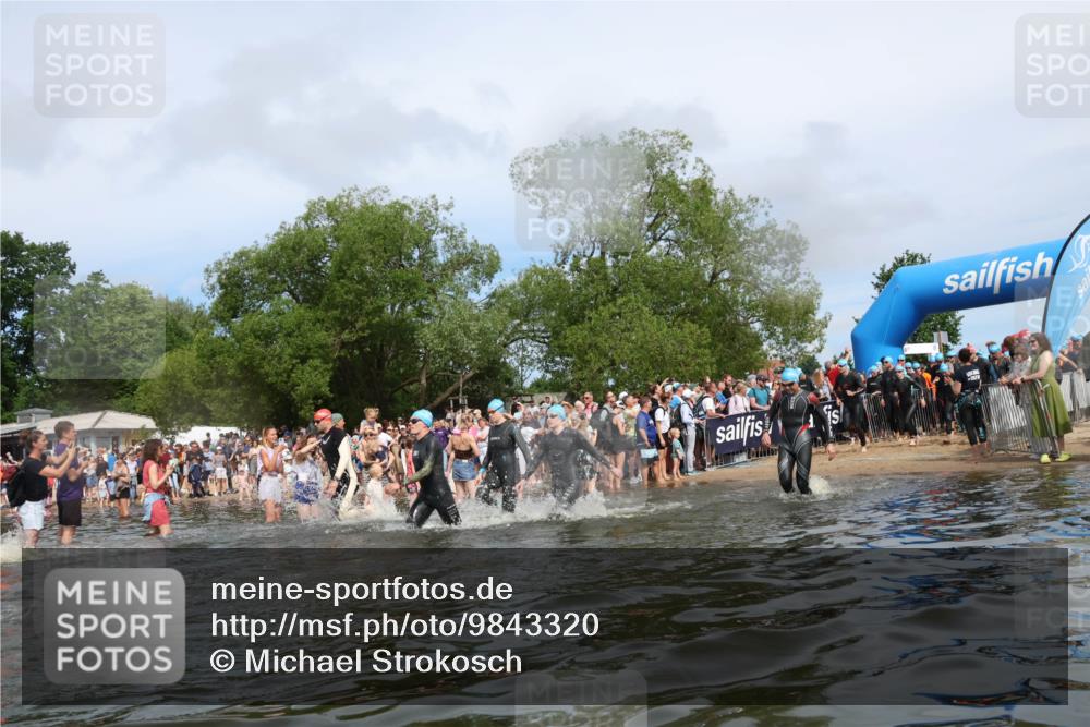 21.06.2026 - Viking Triathlon Michael Strokosch http://msf.ph/oto/9843320 21.06.2026 10:08:31 Schwimmen 48, 133, 168, 192, 207, 222, 254, 317, 322, 354, 375, 376, 571, 613, 629 meine-sportfotos.de