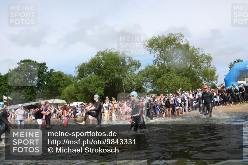 21.06.2026 - Viking Triathlon Michael Strokosch http://msf.ph/oto/9843331 21.06.2026 10:08:35 Schwimmen 48, 75, 92, 168, 203, 207, 254, 317, 322, 324, 376, 549, 571, 613, 629 meine-sportfotos.de