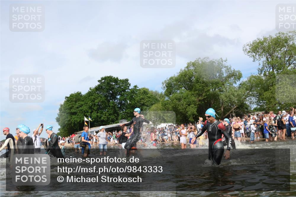 21.06.2026 - Viking Triathlon Michael Strokosch http://msf.ph/oto/9843333 21.06.2026 10:08:36 Schwimmen 48, 75, 92, 168, 203, 207, 254, 317, 322, 324, 376, 549, 571, 613, 629 meine-sportfotos.de