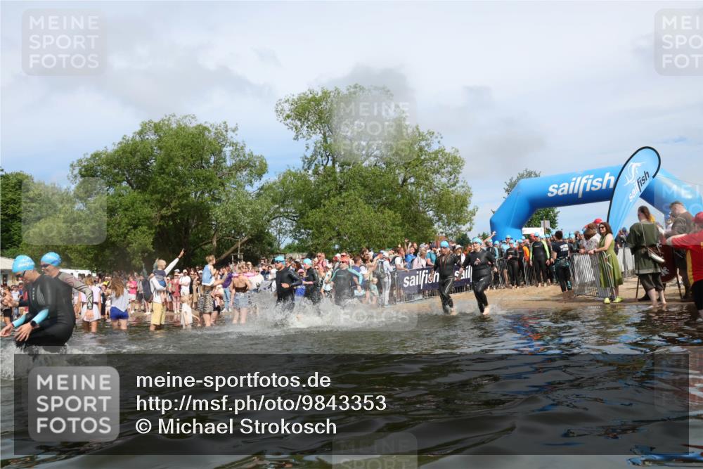 21.06.2026 - Viking Triathlon Michael Strokosch http://msf.ph/oto/9843353 21.06.2026 10:08:44 Schwimmen 75, 92, 105, 196, 203, 207, 224, 254, 272, 322, 324, 365, 389, 409, 476, 549, 629, 661 meine-sportfotos.de