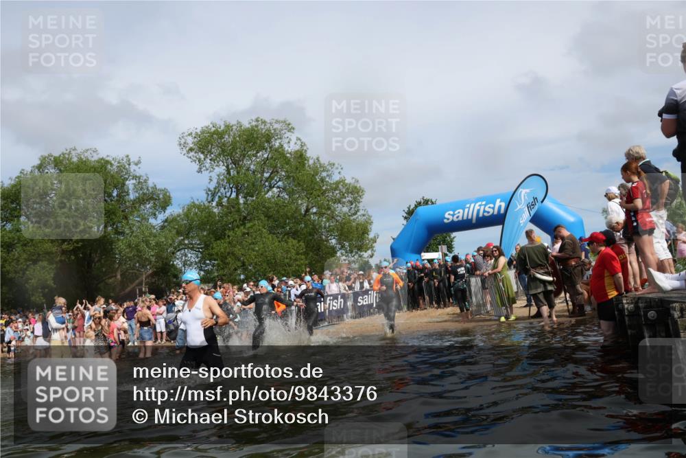 21.06.2026 - Viking Triathlon Michael Strokosch http://msf.ph/oto/9843376 21.06.2026 10:08:53 Schwimmen 40, 105, 139, 181, 196, 224, 237, 272, 344, 365, 389, 409, 476, 566, 661 meine-sportfotos.de