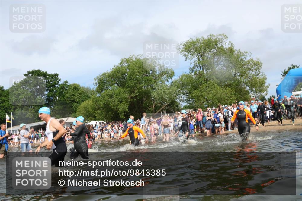 21.06.2026 - Viking Triathlon Michael Strokosch http://msf.ph/oto/9843385 21.06.2026 10:08:56 Schwimmen 40, 106, 139, 181, 196, 224, 237, 252, 272, 344, 362, 389, 509, 566 meine-sportfotos.de