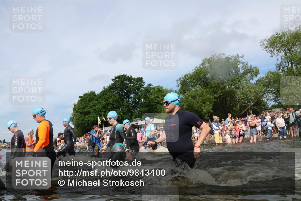 21.06.2026 - Viking Triathlon Michael Strokosch http://msf.ph/oto/9843400 21.06.2026 10:09:03 Schwimmen 40, 70, 77, 106, 139, 181, 237, 252, 344, 362, 509, 542, 631, 652 meine-sportfotos.de