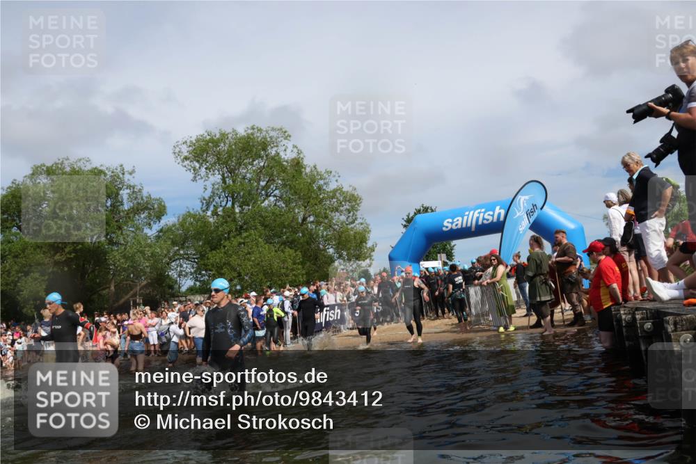 21.06.2026 - Viking Triathlon Michael Strokosch http://msf.ph/oto/9843412 21.06.2026 10:09:08 Schwimmen 70, 77, 106, 155, 252, 347, 362, 431, 502, 509, 542, 631, 639, 652 meine-sportfotos.de