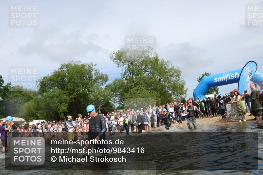 21.06.2026 - Viking Triathlon Michael Strokosch http://msf.ph/oto/9843416 21.06.2026 10:09:09 Schwimmen 70, 77, 127, 155, 347, 385, 431, 502, 529, 542, 631, 639, 652, 670 meine-sportfotos.de