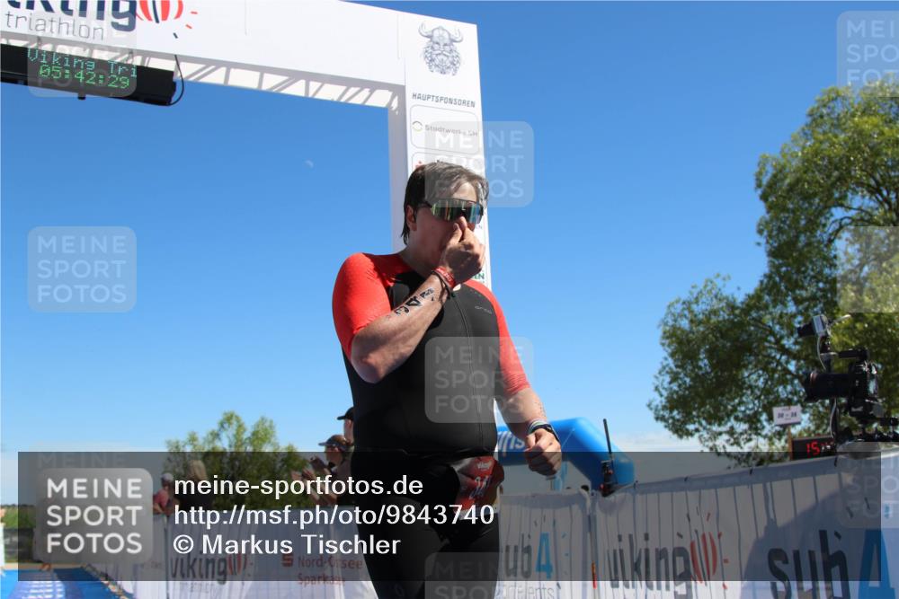 21.06.2026 - Viking Triathlon Markus Tischler http://msf.ph/oto/9843740 21.06.2026 15:42:43 Ziel 300, 341 meine-sportfotos.de