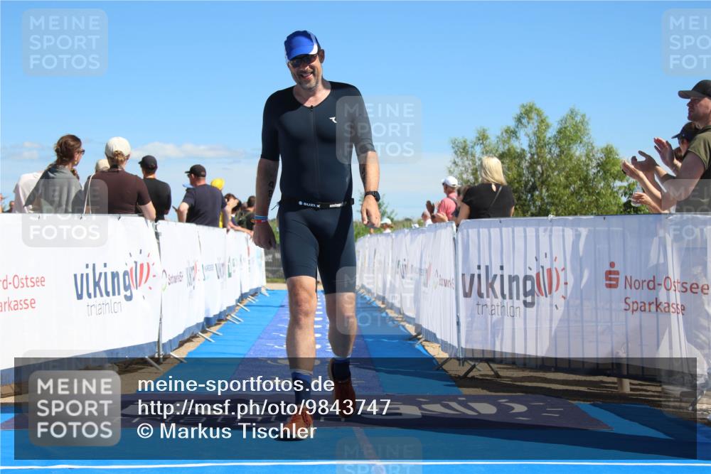 21.06.2026 - Viking Triathlon Markus Tischler http://msf.ph/oto/9843747 21.06.2026 15:42:51 Ziel 195, 482 meine-sportfotos.de