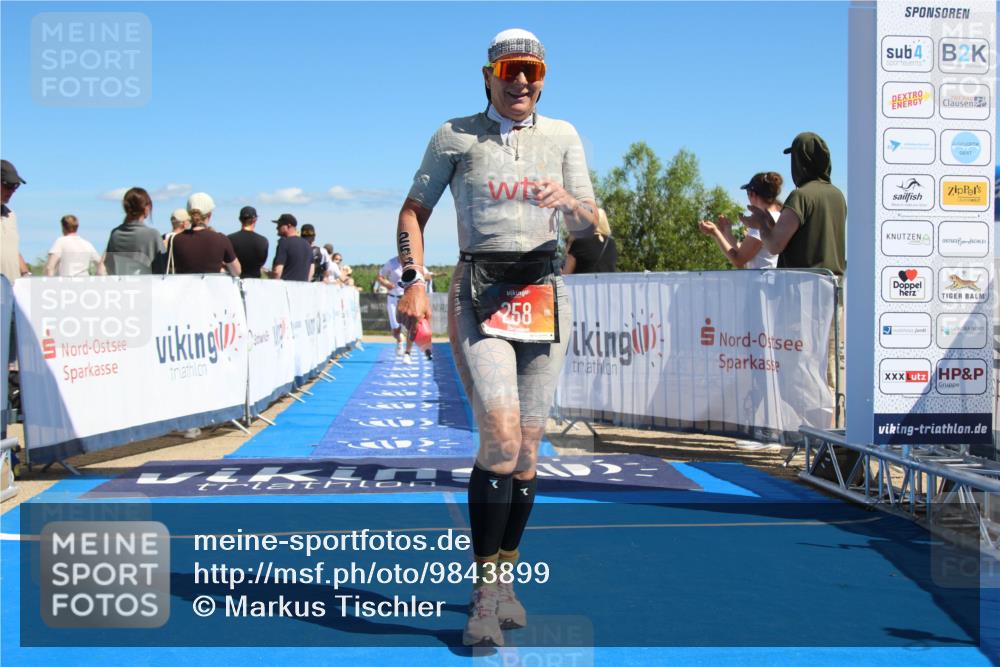 21.06.2026 - Viking Triathlon Markus Tischler http://msf.ph/oto/9843899 21.06.2026 15:47:01 Ziel 258, 510 meine-sportfotos.de