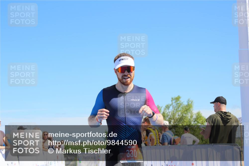 21.06.2026 - Viking Triathlon Markus Tischler http://msf.ph/oto/9844590 21.06.2026 15:31:39 Ziel 330 meine-sportfotos.de