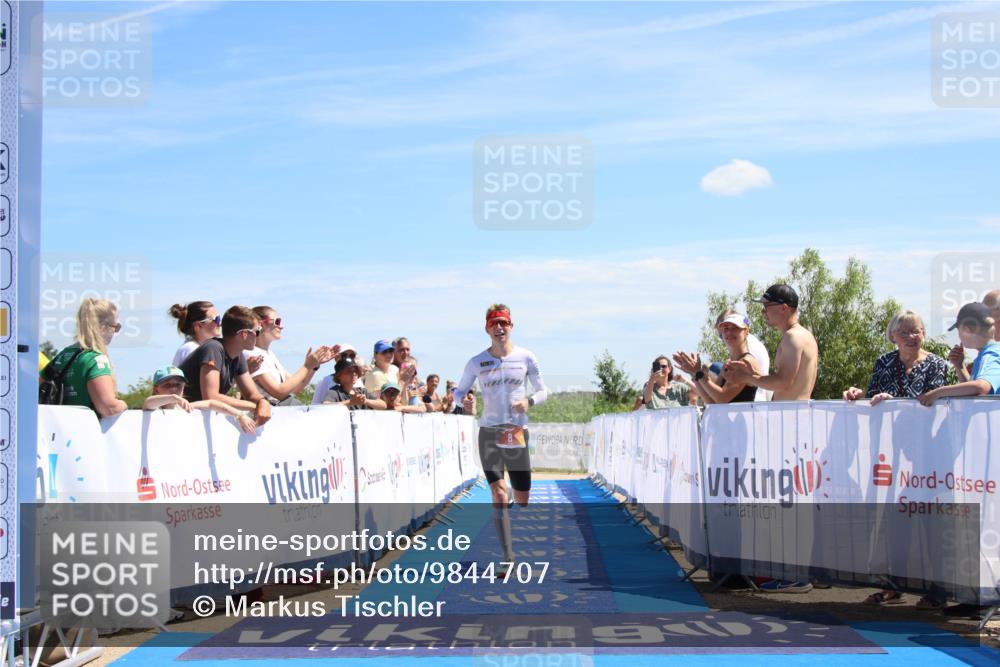 21.06.2026 - Viking Triathlon Markus Tischler http://msf.ph/oto/9844707 21.06.2026 14:02:02 Ziel 8 meine-sportfotos.de