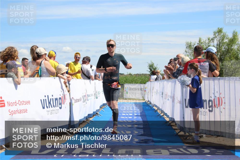 21.06.2026 - Viking Triathlon Markus Tischler http://msf.ph/oto/9845087 21.06.2026 14:26:08 Ziel 454 meine-sportfotos.de